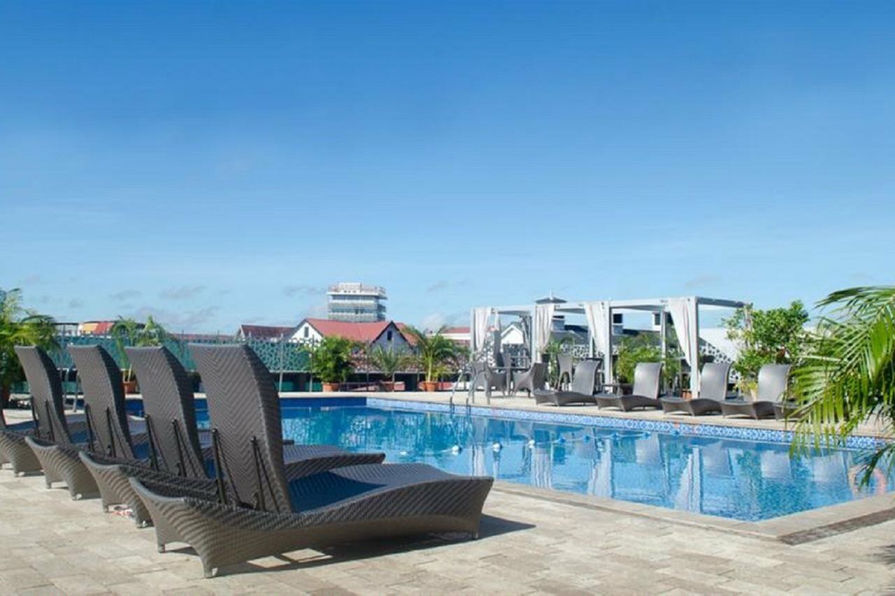 Radisson Hotel باراماريبو المظهر الخارجي الصورة