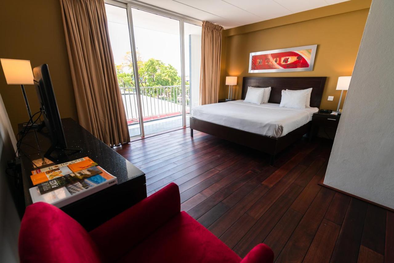 Radisson Hotel باراماريبو المظهر الخارجي الصورة